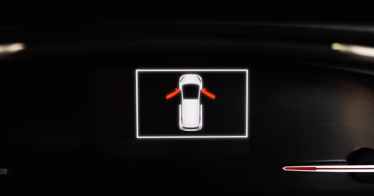 الأضواء التحذيرية في السيارة التي يجب الانتباه إليها تاير بلاس