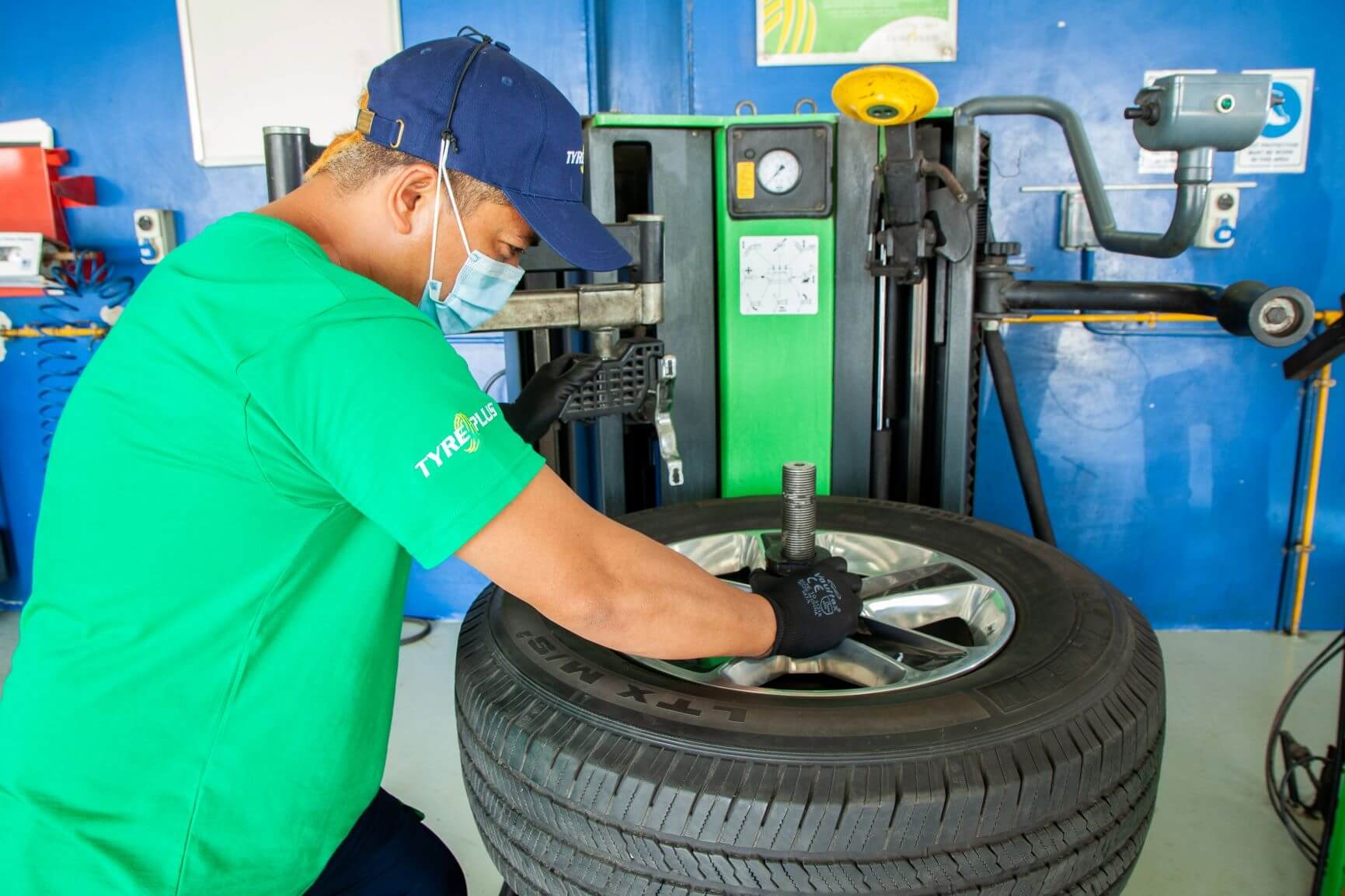 Tyre Shop in Mussafah, Abu Dhabi TYREPLUS CME Central Motor