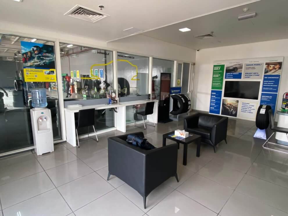 Tyre Shop in Abu Dhabi | TYREPLUS CME - Central Motor Equipment ...